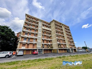 Quadrilocale in Vendita a Cascinette d'Ivrea, 123'000&euro;, 115 m²