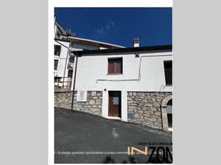 Bilocale in Vendita a Montebello di Bertona, 14'782&euro;, 42 m²