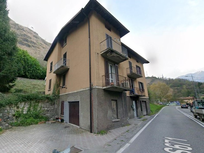 Quadrilocale in Vendita a Ponte Nossa, 169 m²