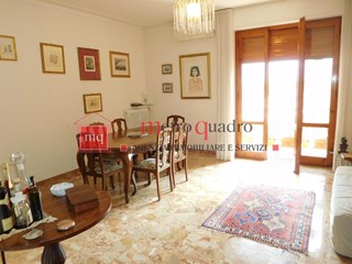 Appartamento in Vendita a Pisa, 410'000&euro;, 133 m², con Box