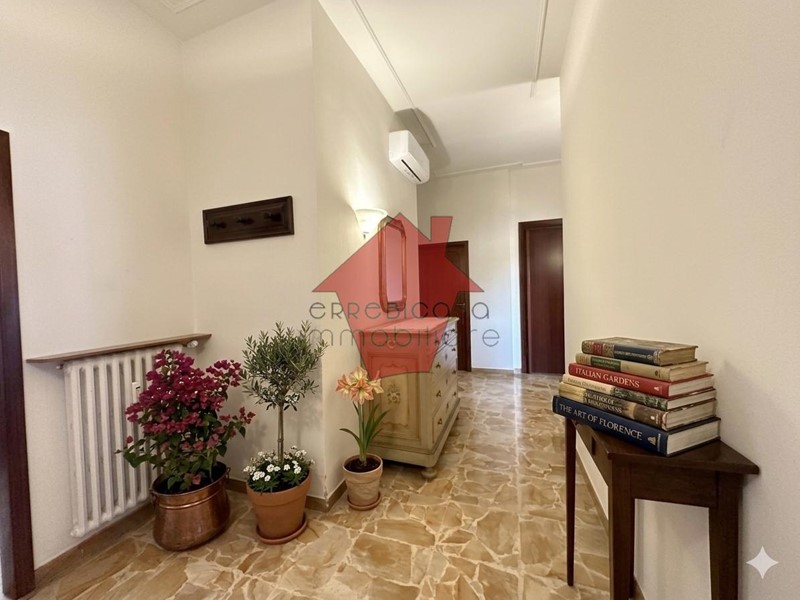 Quadrilocale in Vendita a Empoli, 159'000&euro;, 95 m², con Box