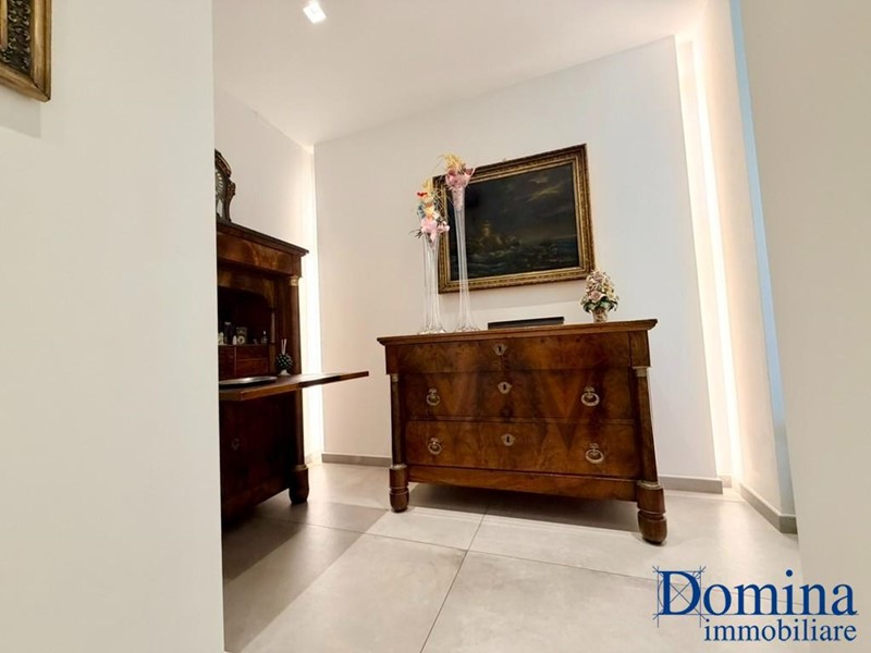 Quadrilocale in Vendita a Massa, 470'000&euro;, 120 m², arredato