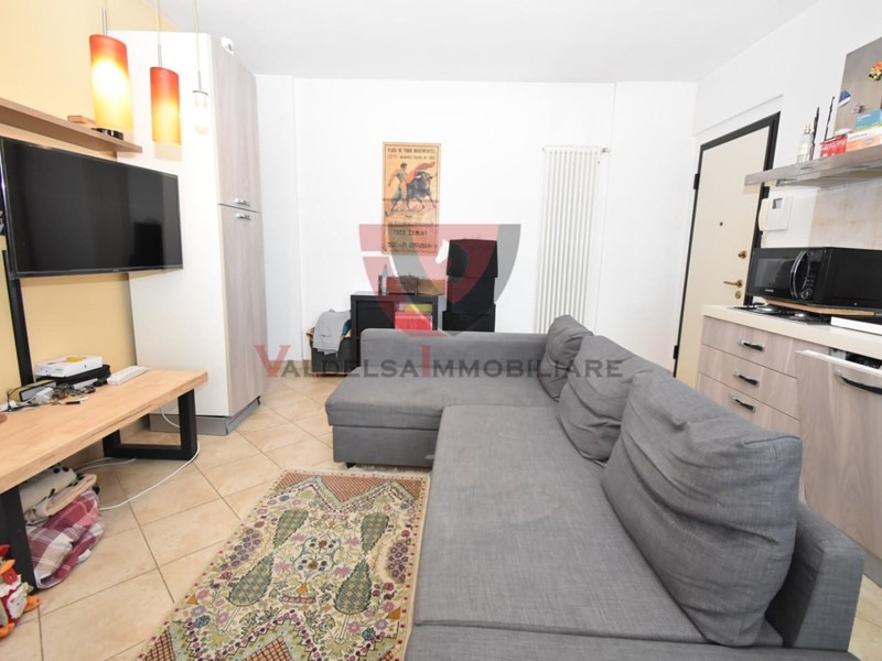 Trilocale in Vendita a Colle di Val D'Elsa, 130'000&euro;, 81 m², arredato, con Box