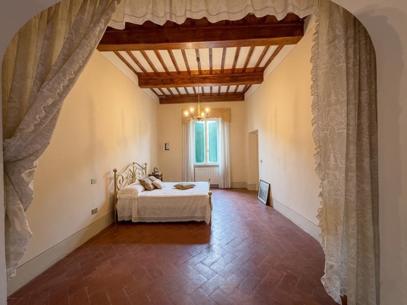 Appartamento in Vendita a San Giuliano Terme, zona Pontasserchio, 200'000&euro;, 181 m²
