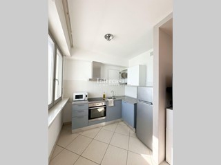 Monolocale in Vendita a Pisa, 160'000&euro;, 35 m², arredato, con Box