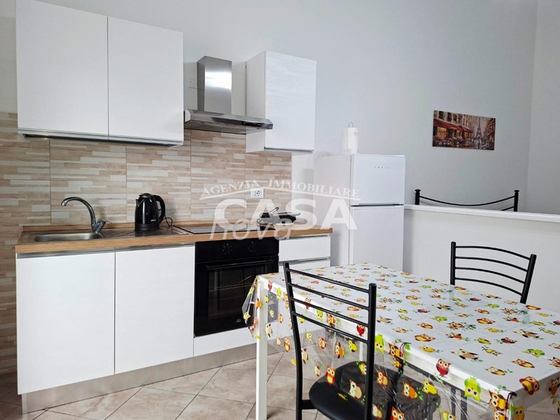 Monolocale in Affitto a Buti, 490&euro;, 32 m², arredato
