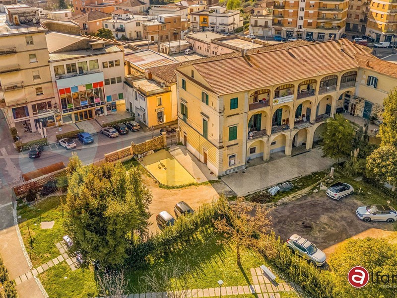 Appartamento in Vendita a Isola del Liri, 250'000&euro;, 251 m²