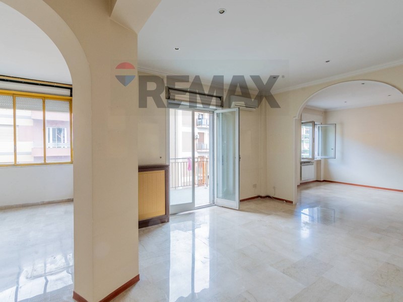 Quadrilocale in Vendita a Palermo, 248'000&euro;, 130 m²