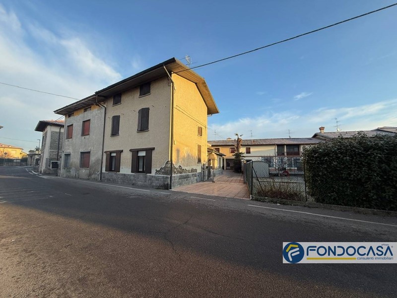 Appartamento in Vendita a Castelli Calepio, 189'900&euro;, 198 m²