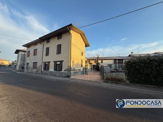 Appartamento in Vendita a Castelli Calepio, 189'900&euro;, 198 m²