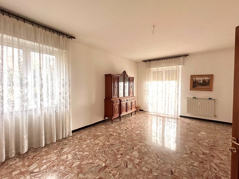 Appartamento in Vendita a Genova, 187'000&euro;, 120 m²