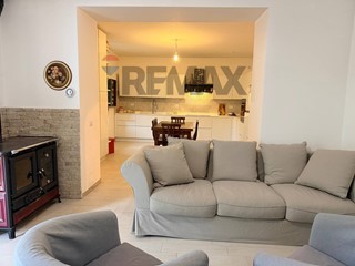 Trilocale in Vendita a Villetta Barrea, 120'000&euro;, 84 m²