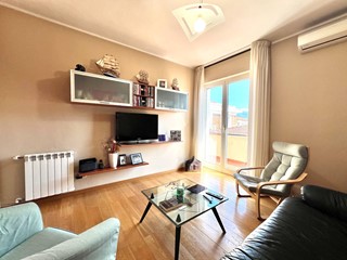 Quadrilocale in Vendita a Viareggio, 269'000&euro;, 75 m²