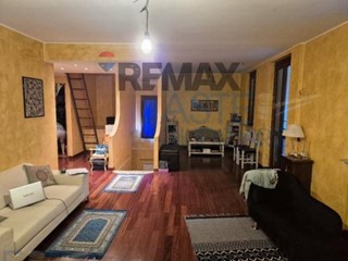 Trilocale in Vendita a Novara, 161'250&euro;, 212 m²