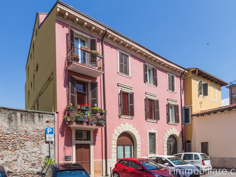 Bilocale in Vendita a Verona, 235'000&euro;, 50 m²