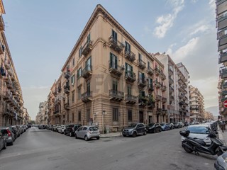 Quadrilocale in Vendita a Palermo, 338'000&euro;, 123 m²