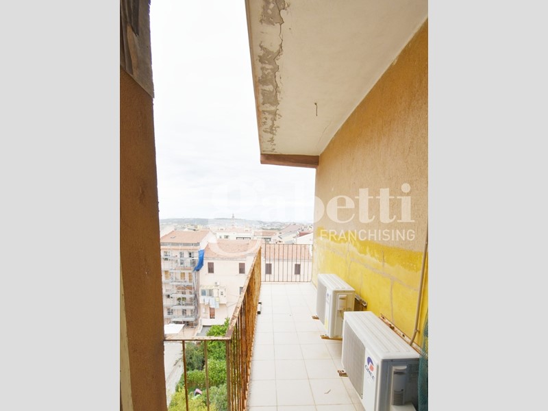 Quadrilocale in Vendita a Sassari, 50'000&euro;, 95 m², arredato