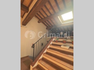 Quadrilocale in Affitto a Bettona, 800&euro;, 250 m², arredato