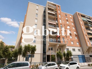 Quadrilocale in Vendita a Roma, 329'000&euro;, 127 m²