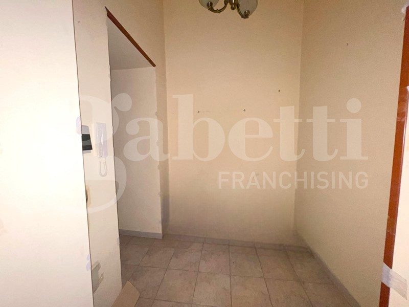 Monolocale in Affitto a Napoli, 600&euro;, 55 m²