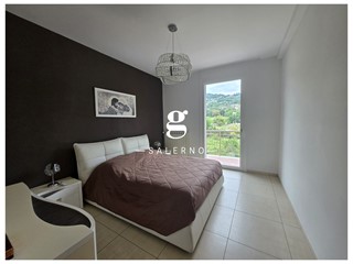 Appartamento in Affitto a Salerno, 950&euro;, 132 m², arredato