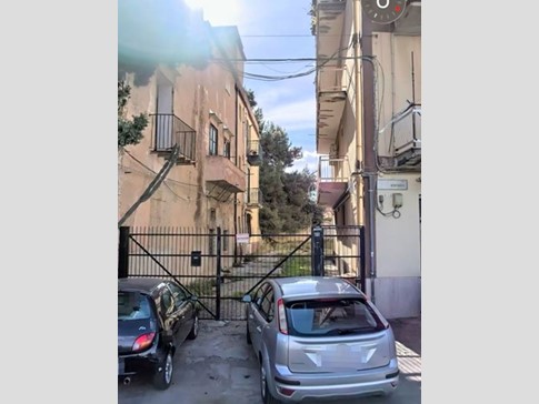 Quadrilocale in Vendita a Palermo, 145'000&euro;, 120 m²