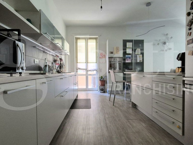 Quadrilocale in Vendita a Piacenza, 400'000&euro;, 163 m², arredato, con Box