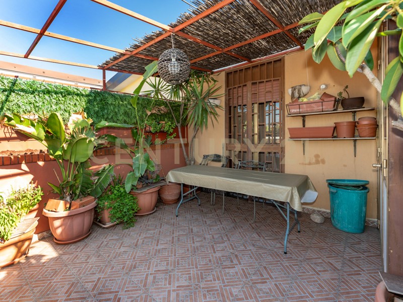 Trilocale in Vendita a Catania, 99'000&euro;, 115 m²