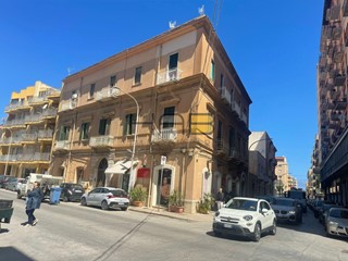 Quadrilocale in Vendita a Trapani, 75'000&euro;, 140 m²