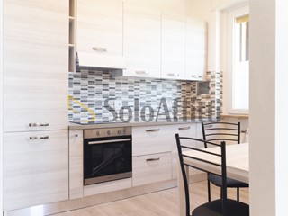 Bilocale in Affitto a Mariano Comense, 700&euro;, 55 m², arredato