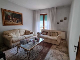 Appartamento in Vendita a Prato, 205'000&euro;, 110 m²