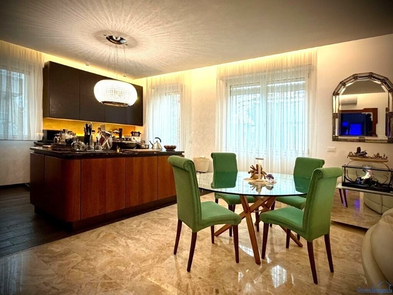 Quadrilocale in Vendita a Rimini, zona Covignano, 750'000&euro;, 208 m²