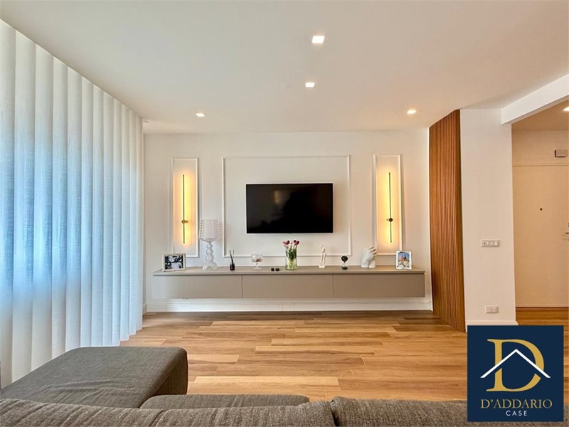 Appartamento in Vendita a Taranto, 285'000&euro;, 165 m²