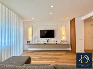 Appartamento in Vendita a Taranto, 285'000&euro;, 165 m²