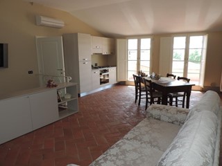 Trilocale in Affitto a Cascina, 800&euro;, 70 m², arredato