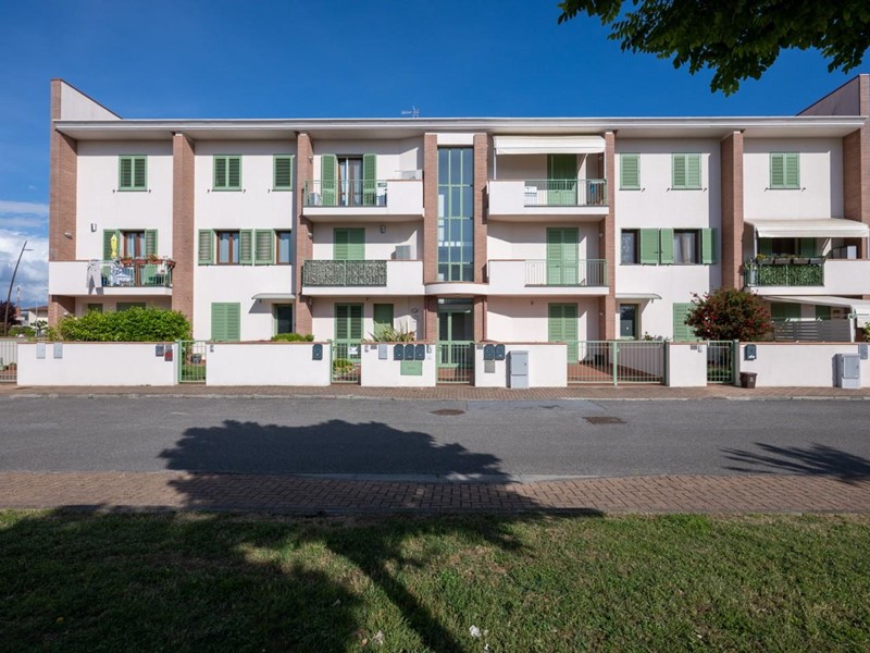 Trilocale in Vendita a Cascina, zona San Lorenzo a Pagnatico, 219'000&euro;, 71 m²