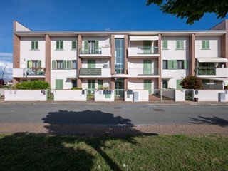 Trilocale in Vendita a Cascina, zona San Lorenzo a Pagnatico, 219'000&euro;, 71 m²