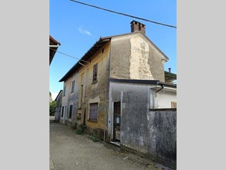 Quadrilocale in Vendita a Rosasco, 27'550&euro;, 173 m²