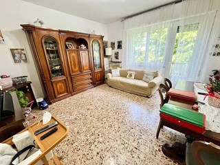Quadrilocale in Vendita a Massa, 210'000&euro;, 80 m²