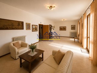 Appartamento in Vendita a Cascina, zona Navacchio, 290'000&euro;, 140 m²