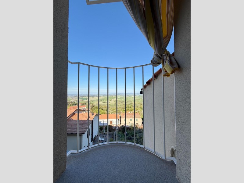 Appartamento in Vendita a Chianni, 99'000&euro;, 89 m²