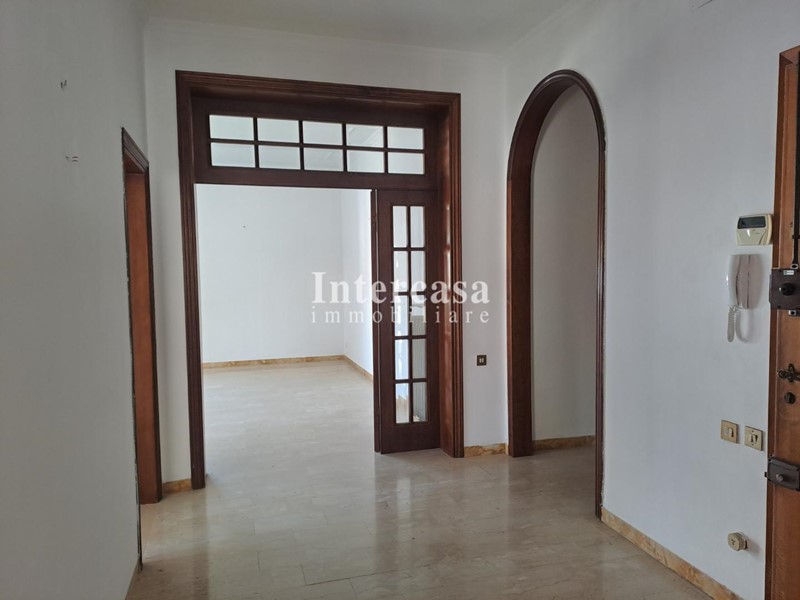 Appartamento in Affitto a Pisa, 1'500&euro;, 150 m², con Box