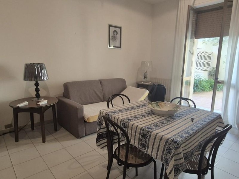 Appartamento in Vendita a Viareggio, 430'000&euro;, 95 m², arredato