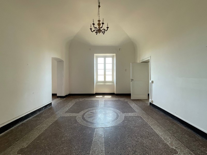 Quadrilocale in Vendita a Savona, 220'000&euro;, 135 m²