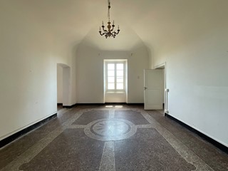 Quadrilocale in Vendita a Savona, 220'000&euro;, 135 m²