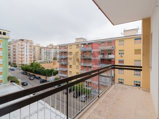 Quadrilocale in Vendita a Palermo, 117'000&euro;, 105 m²