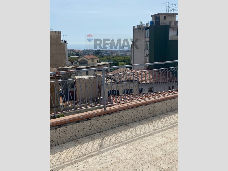 Quadrilocale in Vendita a Aci Catena, 49'000&euro;, 79 m²