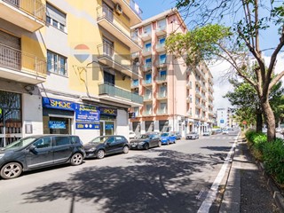 Quadrilocale in Vendita a Catania, 137'000&euro;, 130 m²