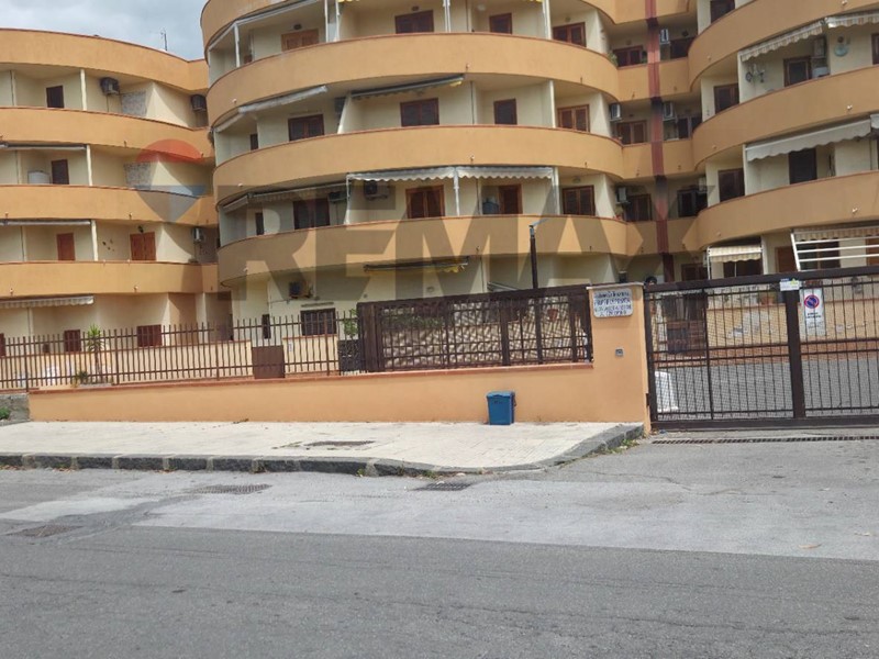 Trilocale in Vendita a Roccalumera, 105'000&euro;, 87 m²