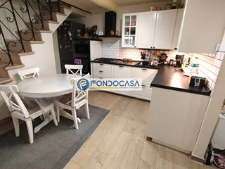 Quadrilocale in Vendita a Camaiore, 210'000&euro;, 110 m²